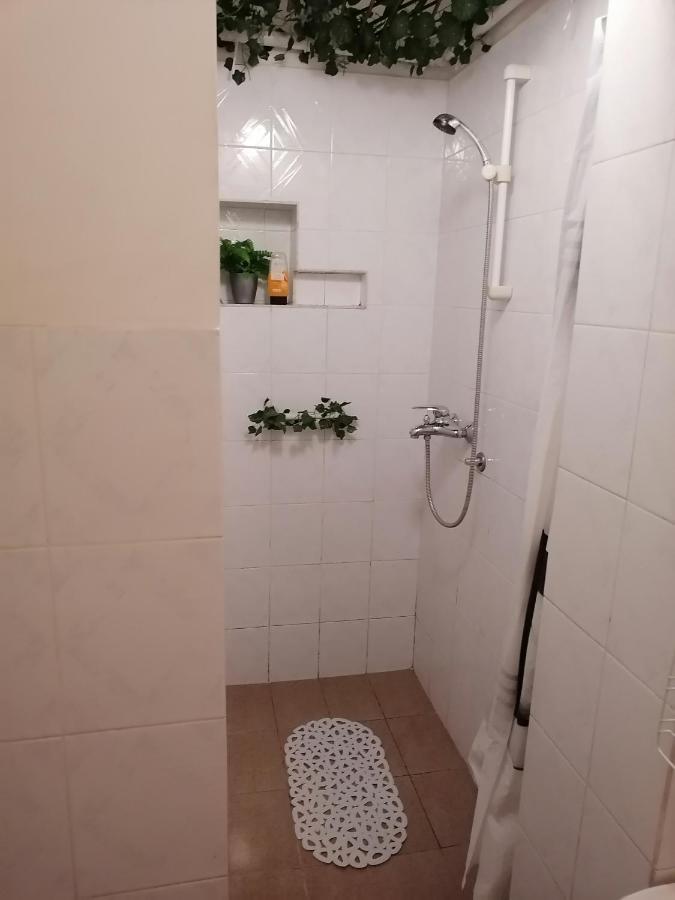 Low Cost Apartment Belgrado Exterior foto
